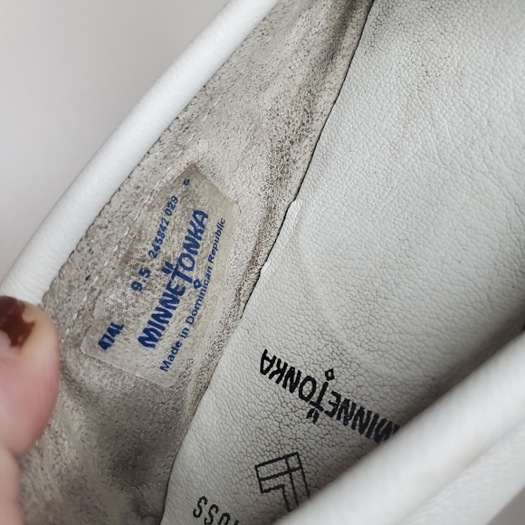 Minnetonka × Lottie Moss Embroidered Dove Moccasins Womens Size 9.5 - Picture 9 of 11